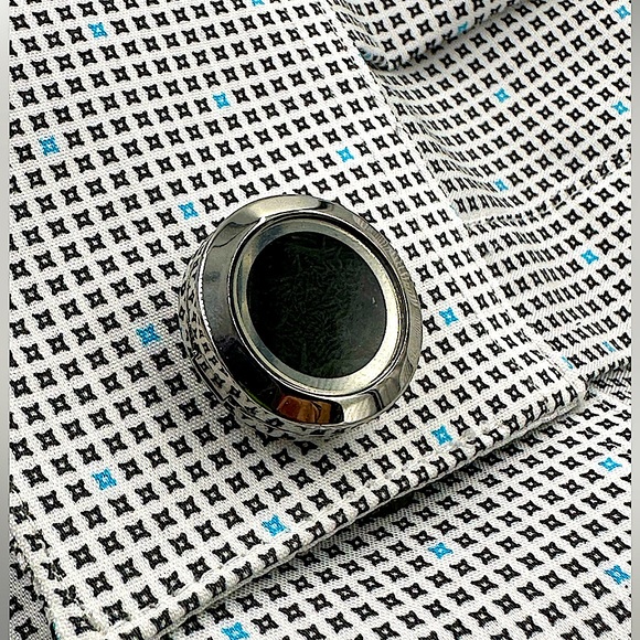 Timeless Moss Cuff Links- Black - Picture 8 of 9